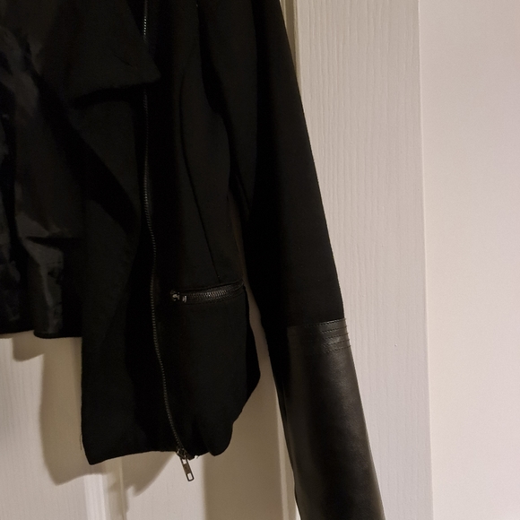 Jacket - Picture 3 of 6